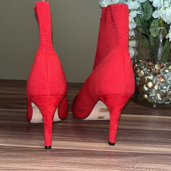 Mia, McKinley perforated, red knit, sock booties - Picture 8 of 14